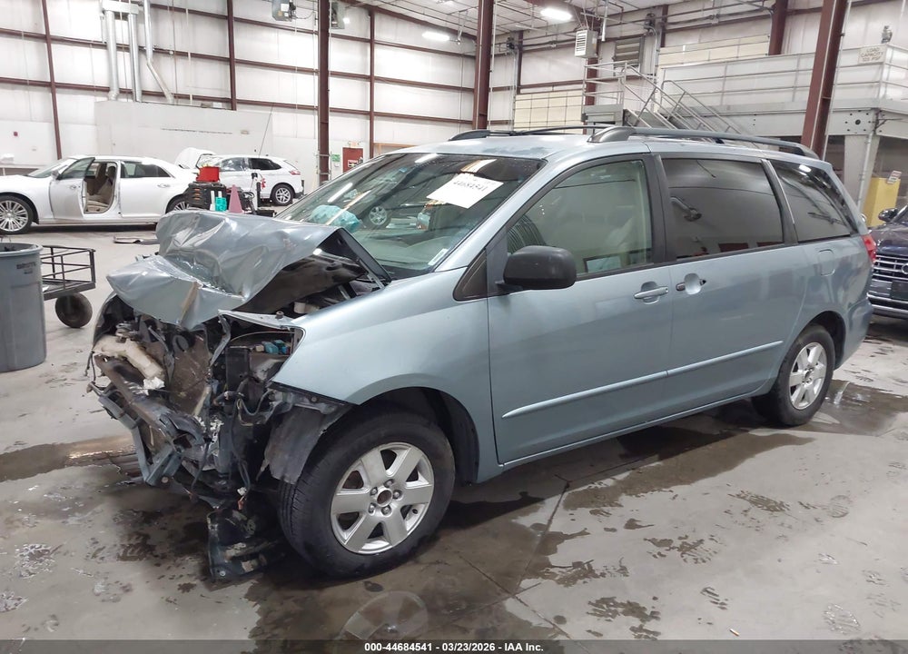 2004 TOYOTA SIENNA LE VIN: 5TDZA23C74S111525
