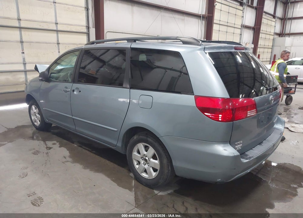 2004 TOYOTA SIENNA LE VIN: 5TDZA23C74S111525