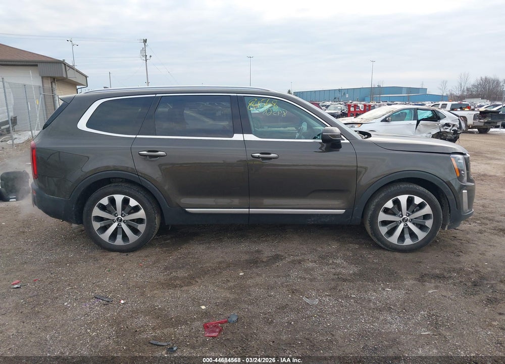 2020 KIA TELLURIDE S VIN: 5XYP6DHC3LG061456