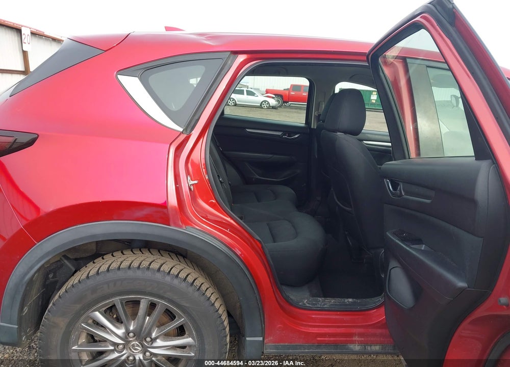 2018 MAZDA CX-5 SPORT VIN: JM3KFABM5J0424831
