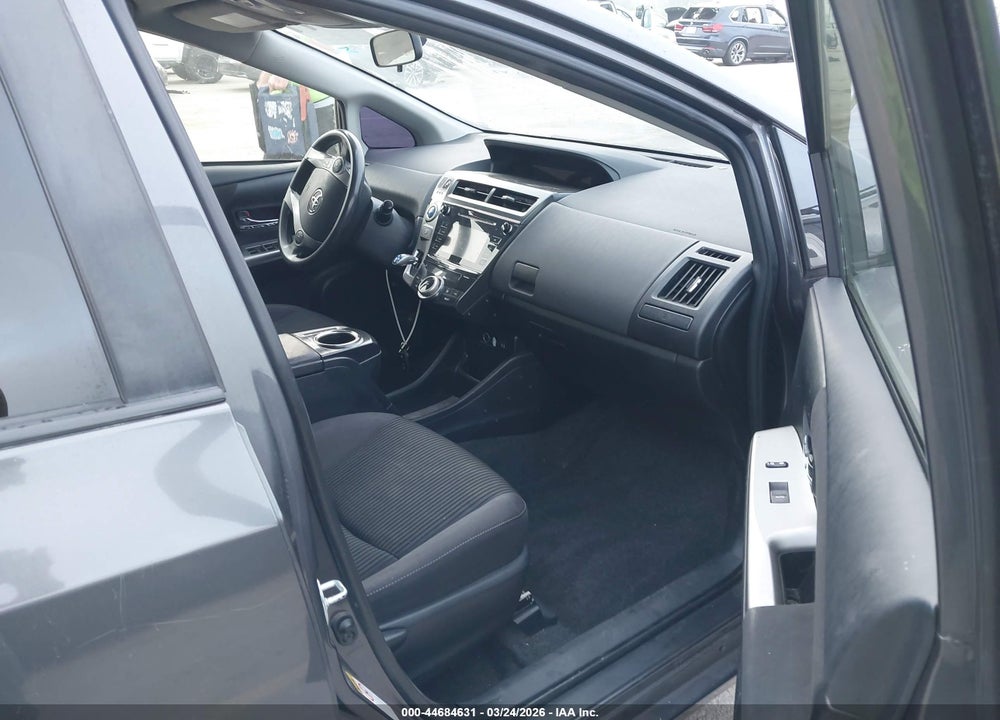 2016 TOYOTA PRIUS V TWO VIN: JTDZN3EUXGJ044372