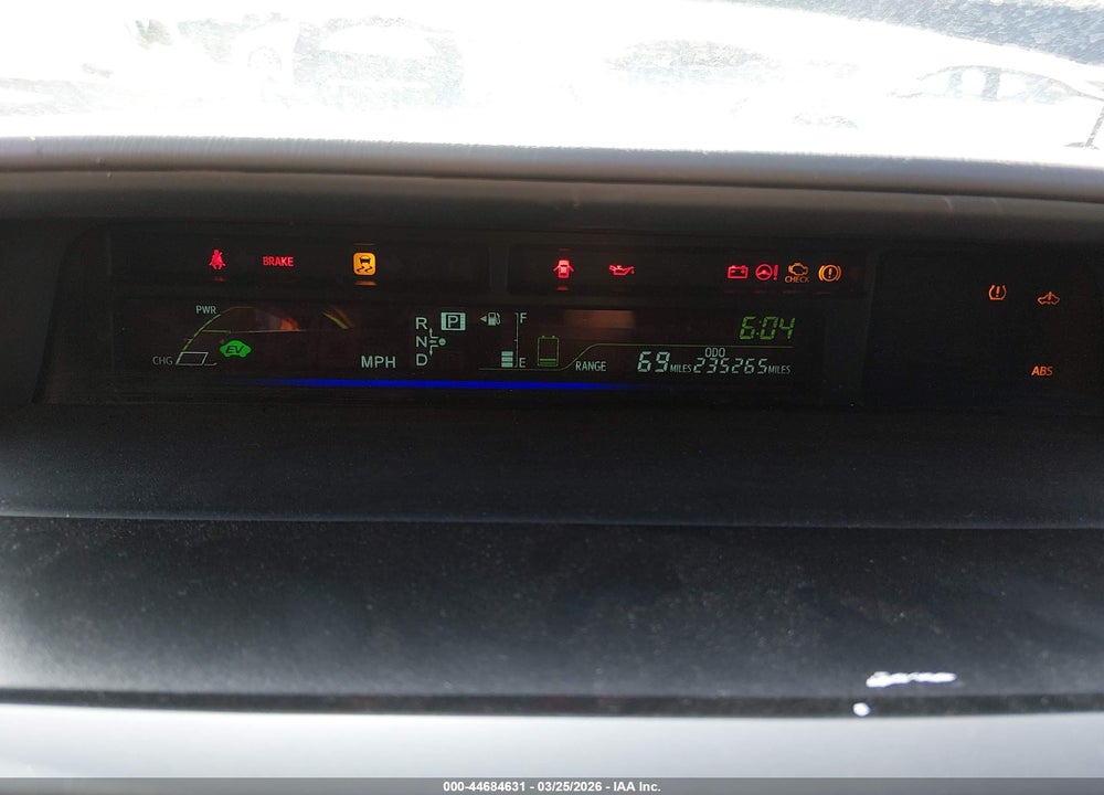2016 TOYOTA PRIUS V TWO VIN: JTDZN3EUXGJ044372