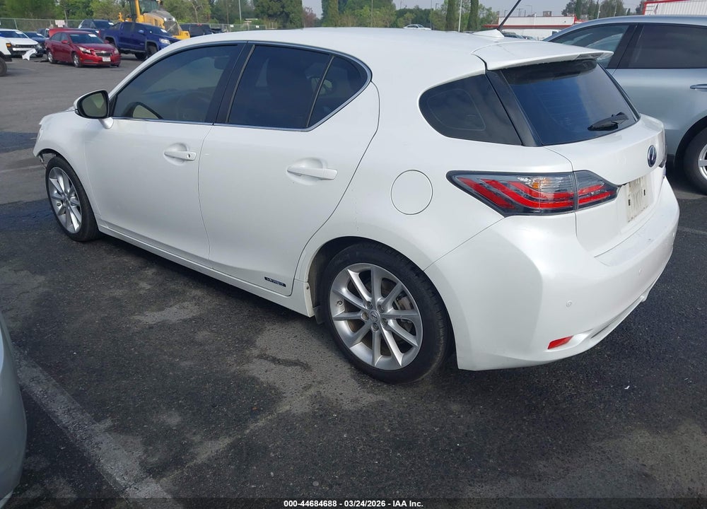 2013 LEXUS CT 200H VIN: JTHKD5BH8D2141159