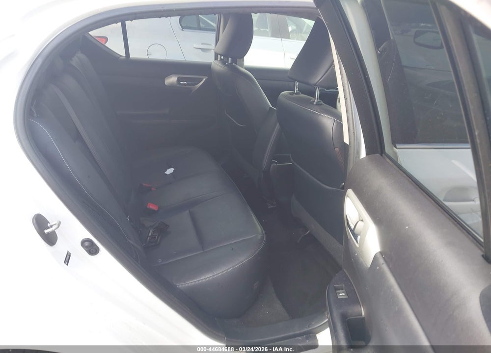 2013 LEXUS CT 200H VIN: JTHKD5BH8D2141159