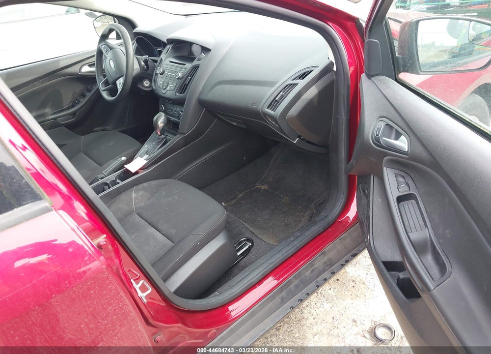 2017 FORD FOCUS SE VIN: 1FADP3K2XHL286100