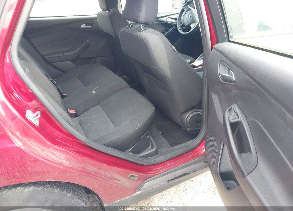 2017 FORD FOCUS SE VIN: 1FADP3K2XHL286100