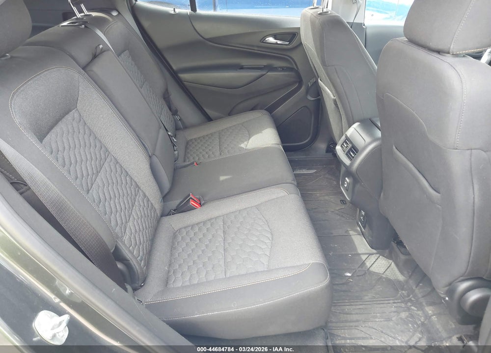 2019 CHEVROLET EQUINOX LT VIN: 3GNAXKEV2KL366197