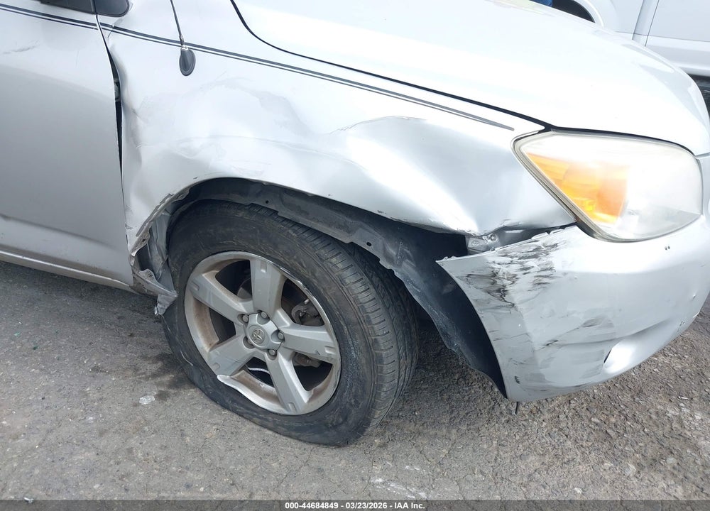 2008 TOYOTA RAV4 VIN: JTMBD33V185205721