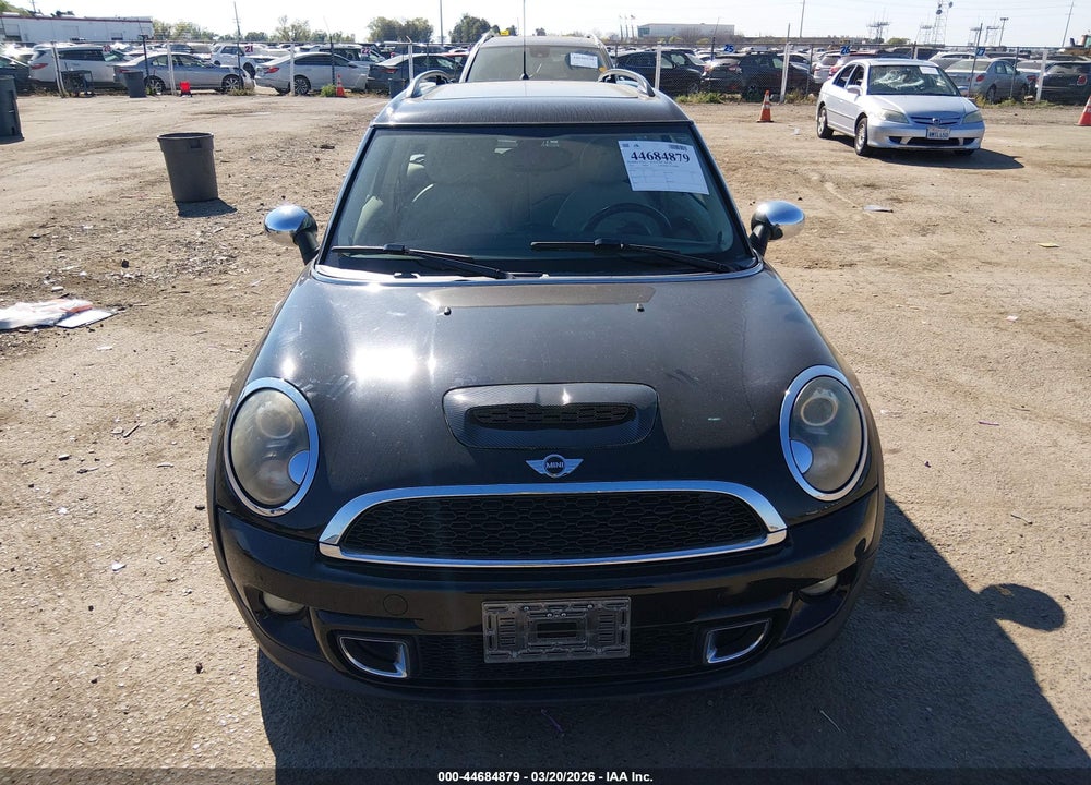 2011 MINI COOPER S CLUBMAN VIN: WMWZG3C51BTY35177