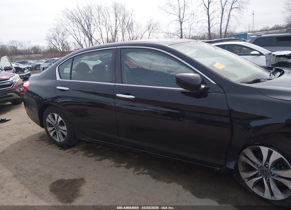 2015 HONDA ACCORD LX VIN: 1HGCR2F35FA150559
