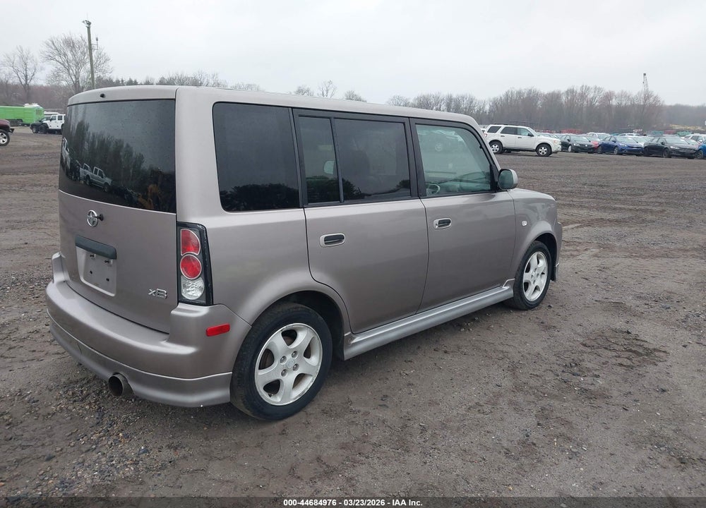 2004 SCION XB VIN: JTLKT324840168383