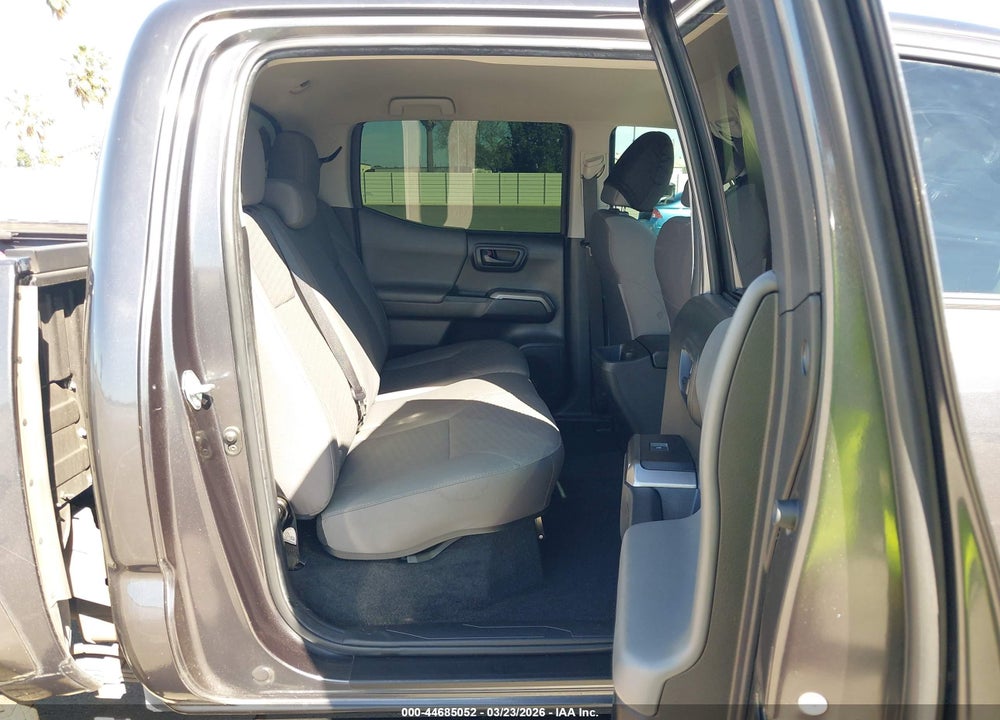 2022 TOYOTA TACOMA SR5 V6 VIN: 3TMAZ5CN1NM192077