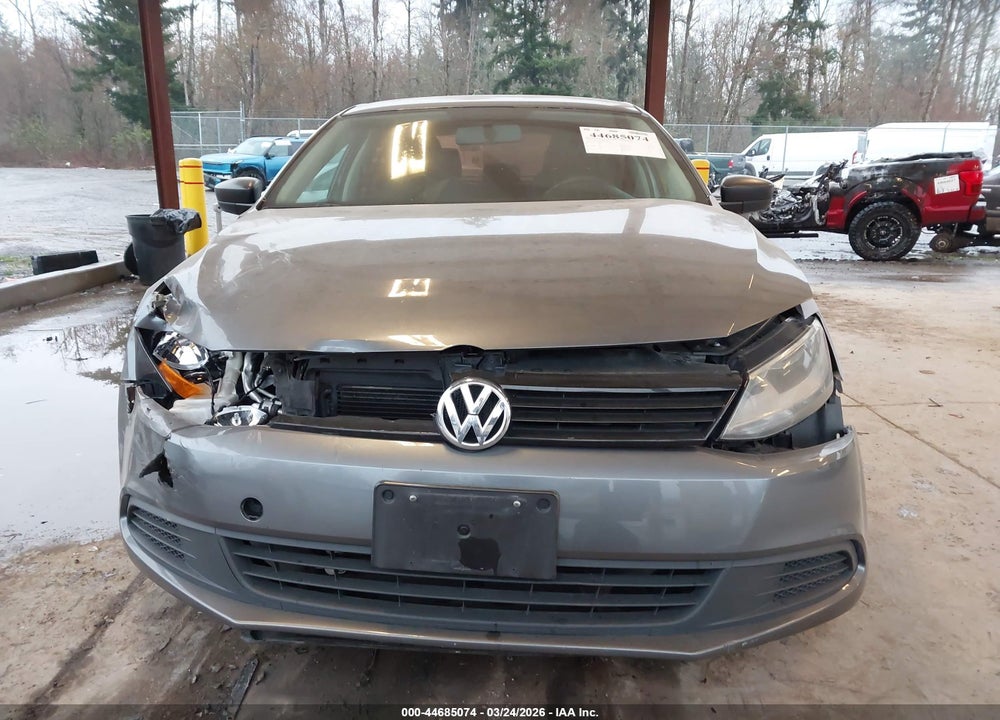 2014 VOLKSWAGEN JETTA 2.0L S VIN: 3VW2K7AJ8EM413823