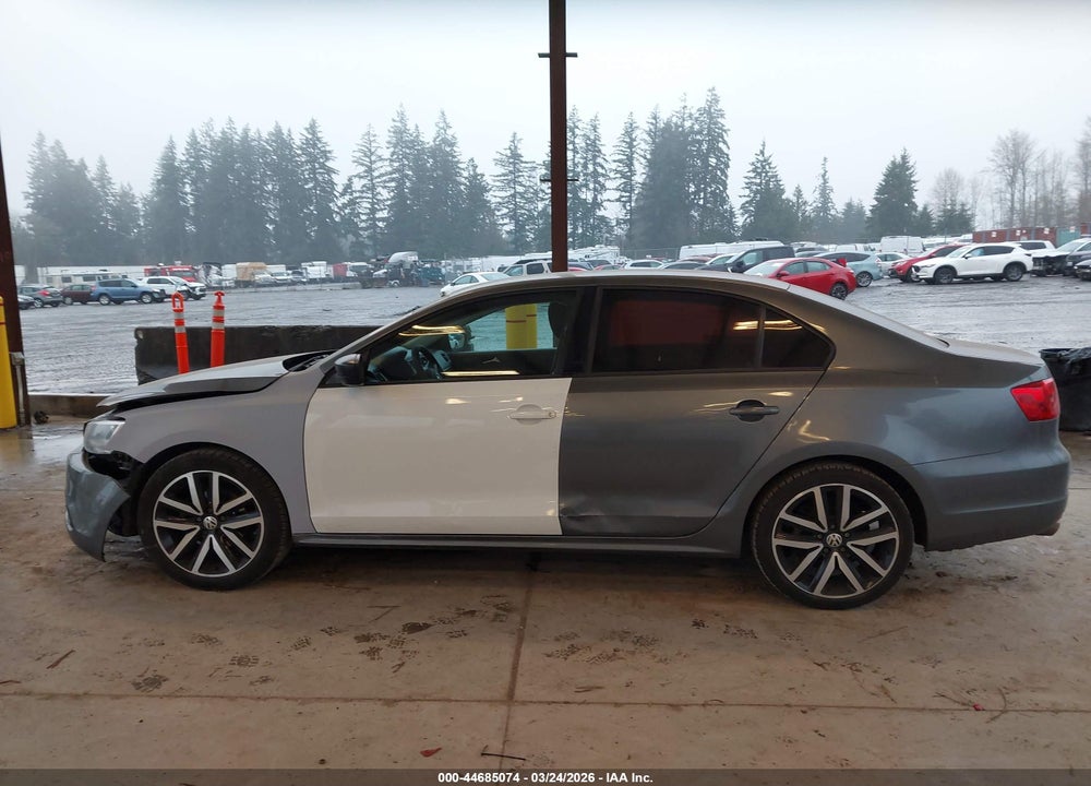 2014 VOLKSWAGEN JETTA 2.0L S VIN: 3VW2K7AJ8EM413823