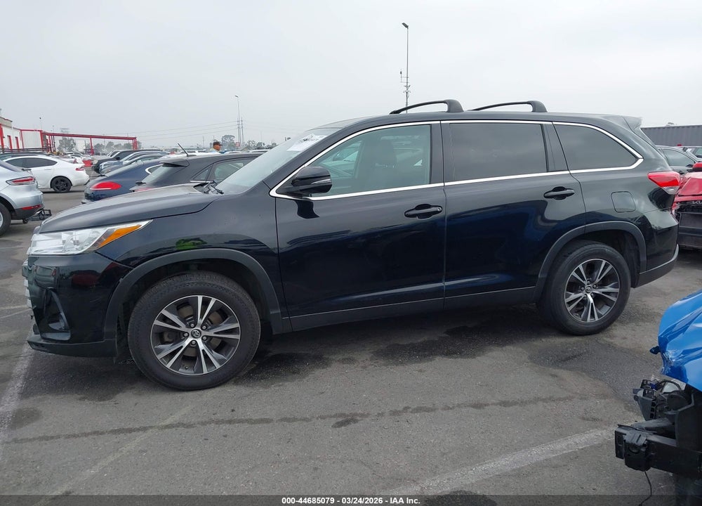 2019 TOYOTA HIGHLANDER LE VIN: 5TDZZRFH0KS342014