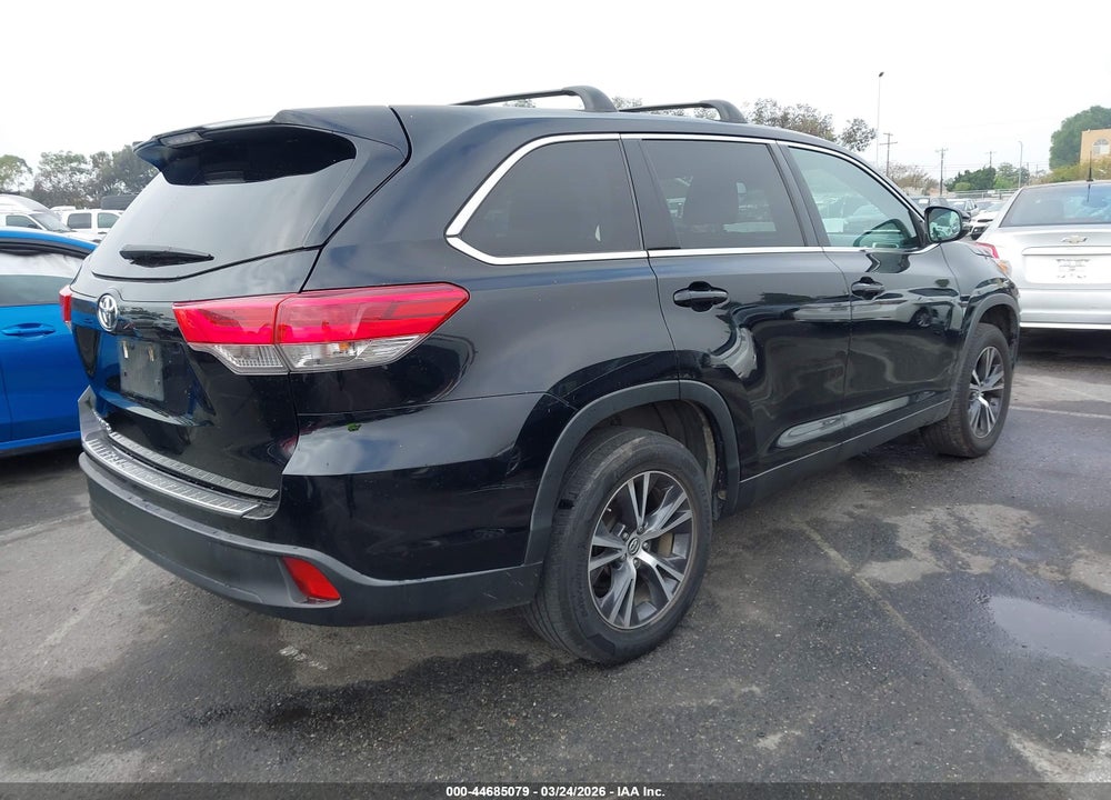 2019 TOYOTA HIGHLANDER LE VIN: 5TDZZRFH0KS342014