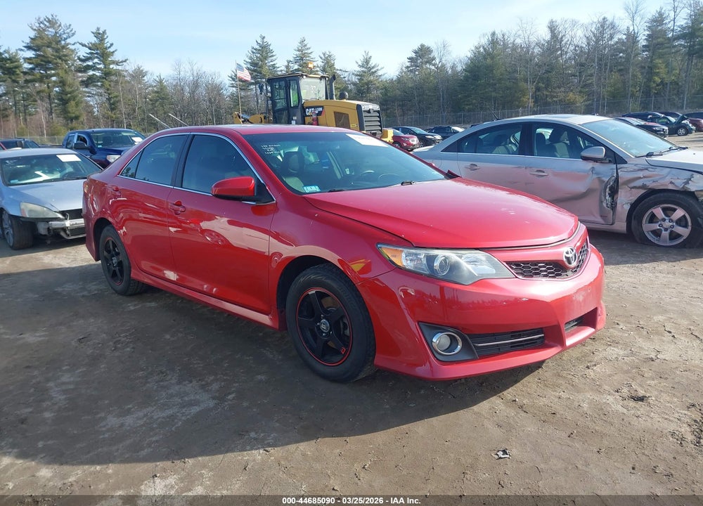 2014 TOYOTA CAMRY SE SPORT VIN: 4T1BF1FK1EU743557