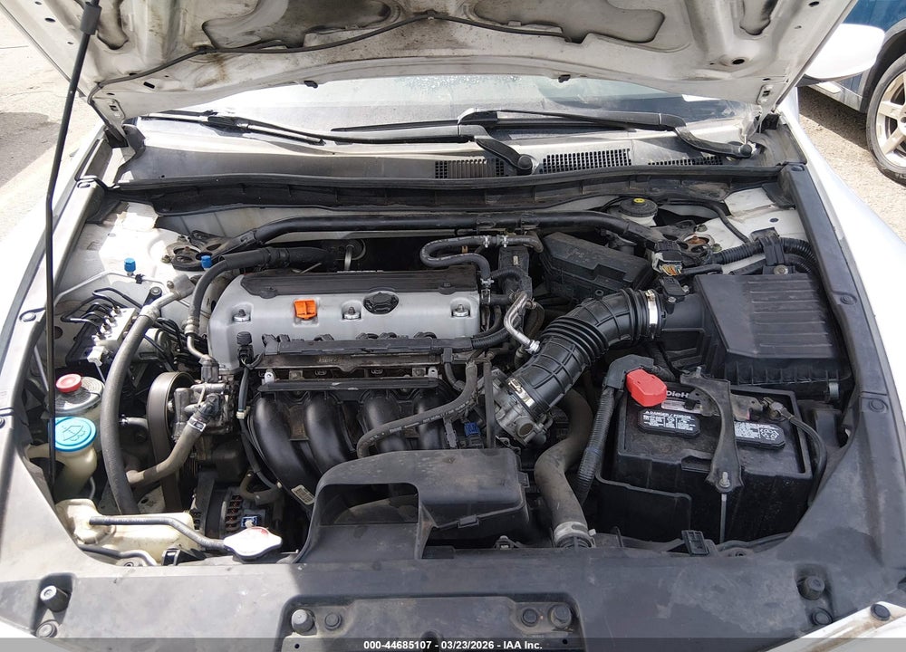 2010 HONDA ACCORD 2.4 EX-L VIN: 1HGCS1B89AA012340