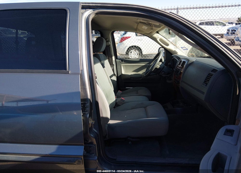 2005 DODGE DAKOTA SLT VIN: 1D7HW48N35S315742