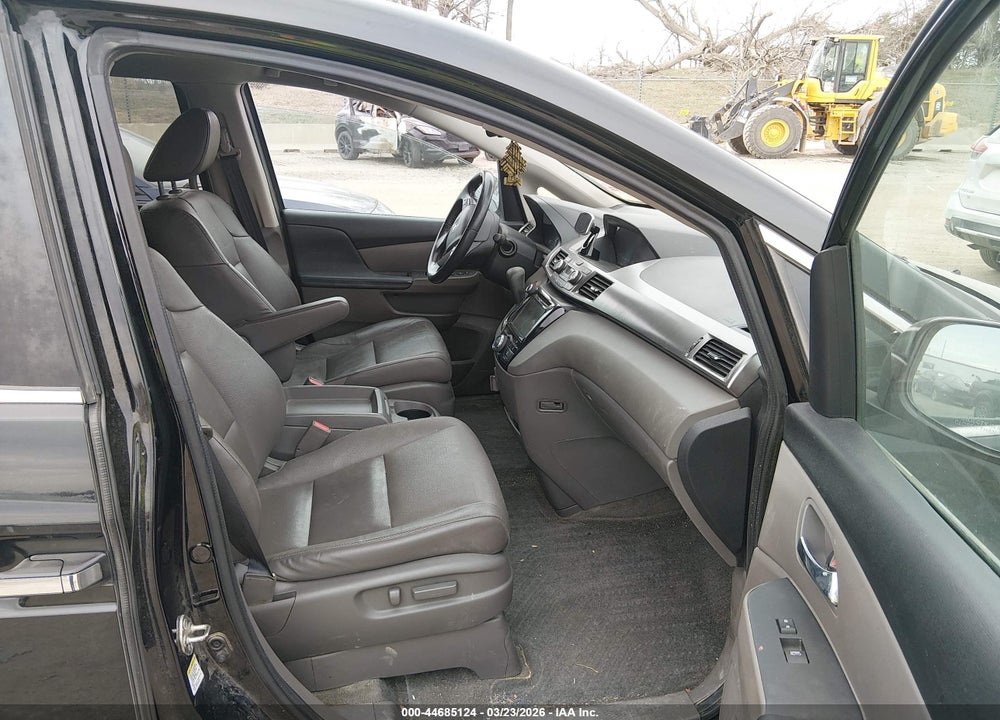 2016 HONDA ODYSSEY EX-L VIN: 5FNRL5H65GB136074