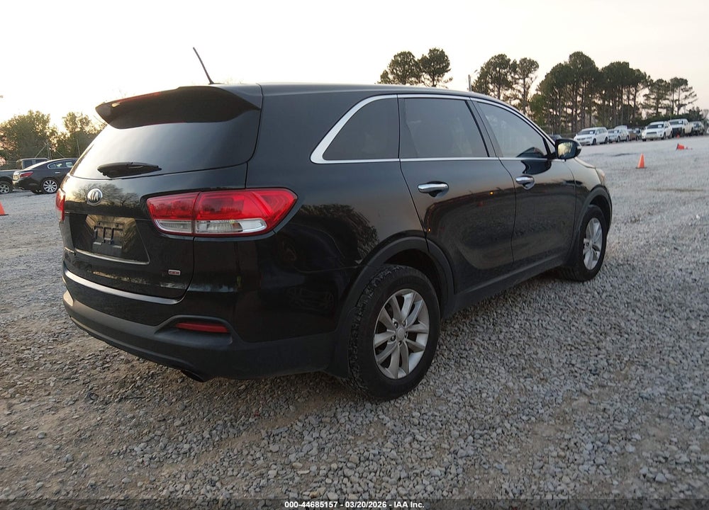 2016 KIA SORENTO 2.4L L VIN: 5XYPG4A30GG061251