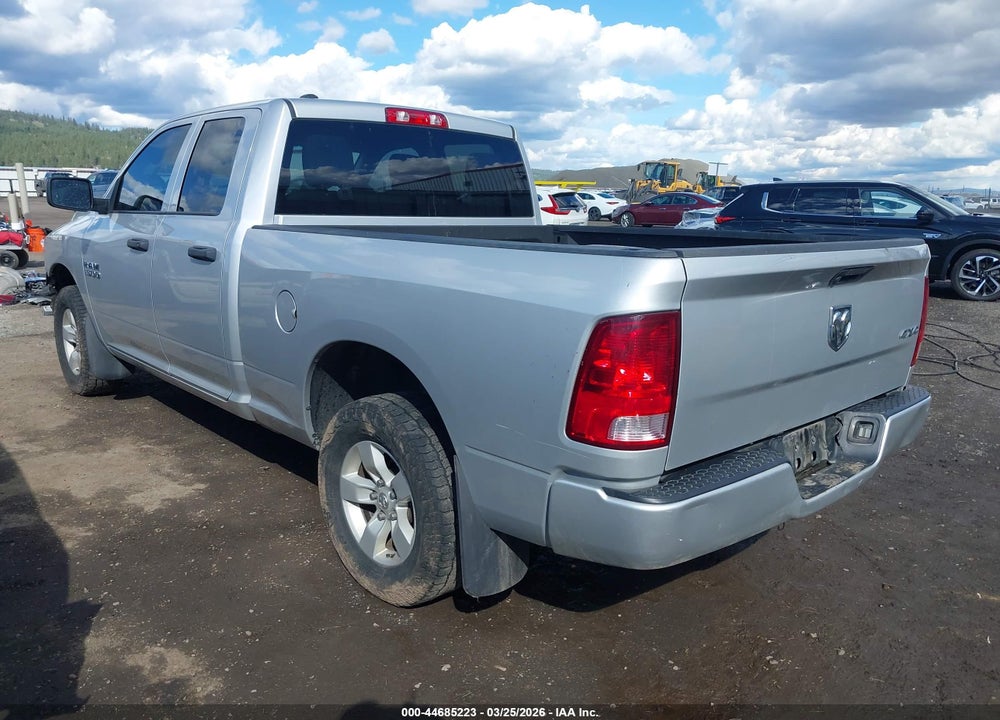 2018 RAM 1500 EXPRESS  4X4 6'4 BOX VIN: 1C6RR7FG6JS145096