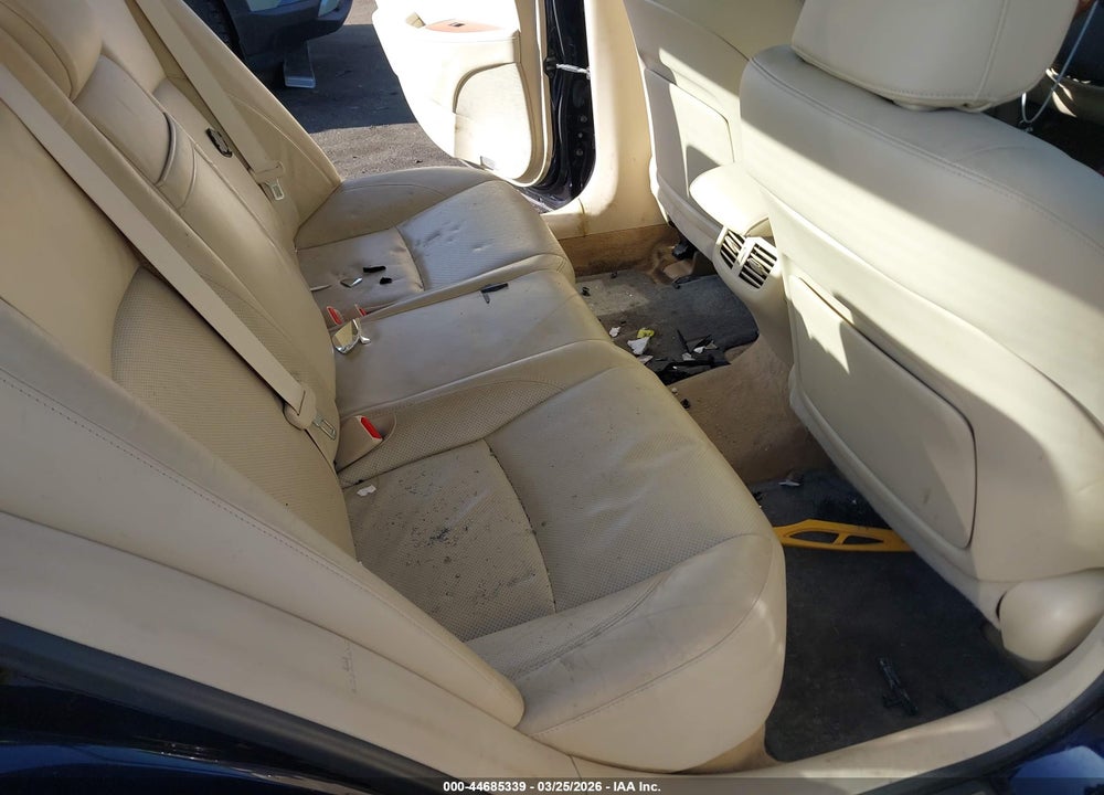 2010 LEXUS ES 350 VIN: JTHBK1EG0A2352045