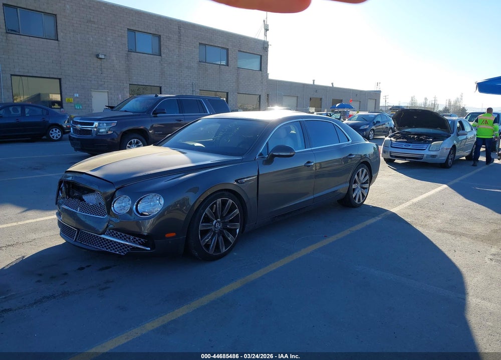 2015 BENTLEY FLYING SPUR W12 VIN: SCBEC9ZA4FC041366