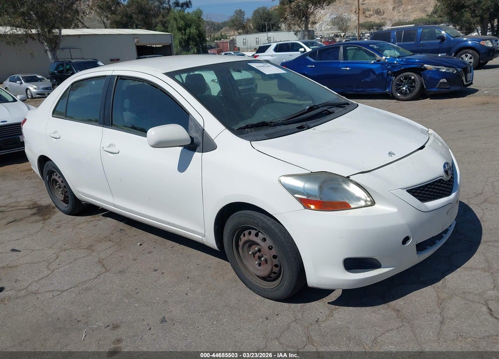2010 TOYOTA YARIS VIN: JTDBT4K33A4073923