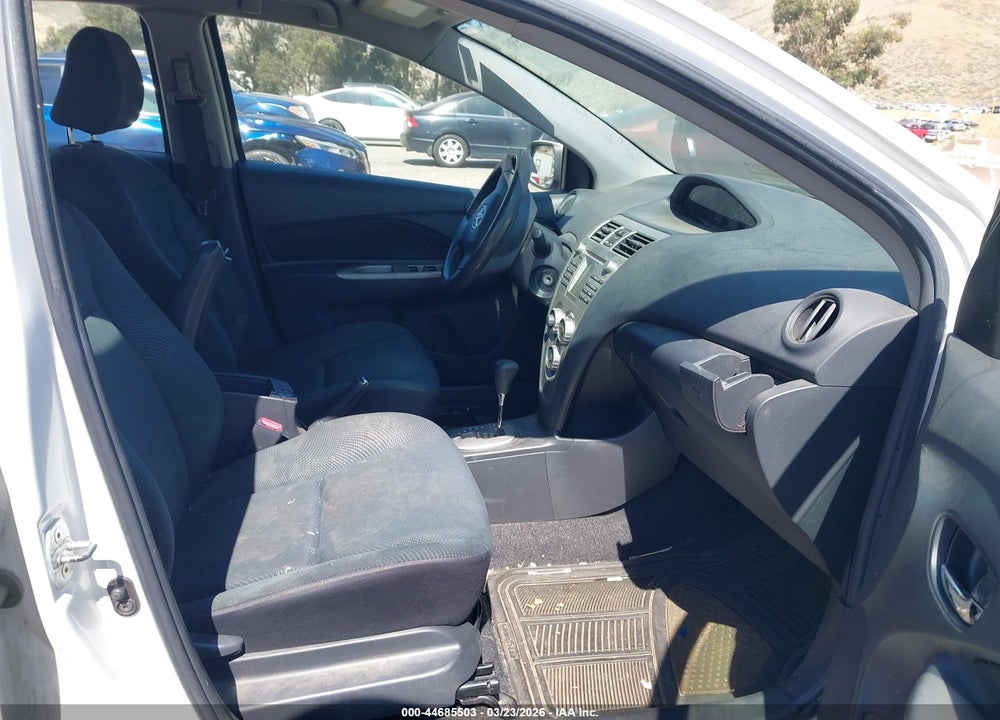 2010 TOYOTA YARIS VIN: JTDBT4K33A4073923