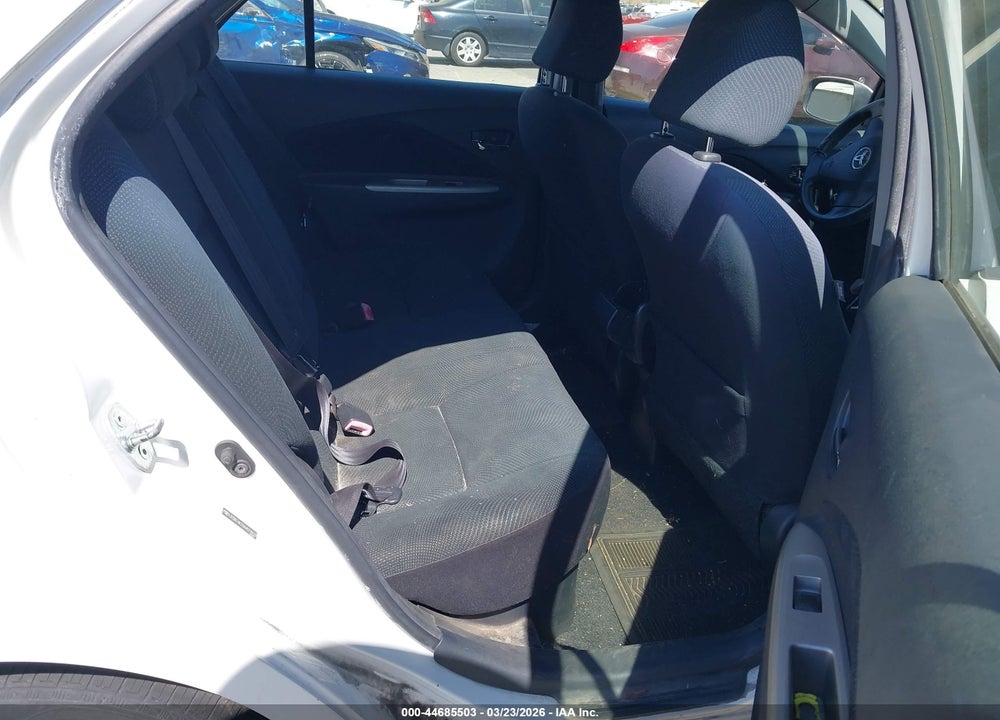 2010 TOYOTA YARIS VIN: JTDBT4K33A4073923