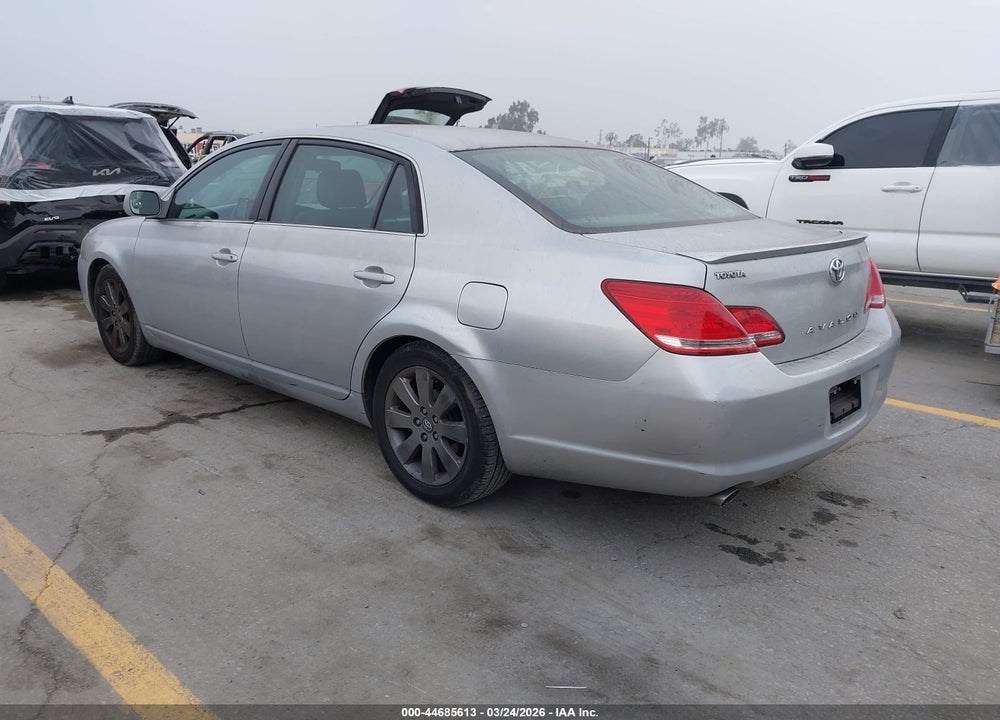2005 TOYOTA AVALON TOURING VIN: 4T1BK36B75U038060