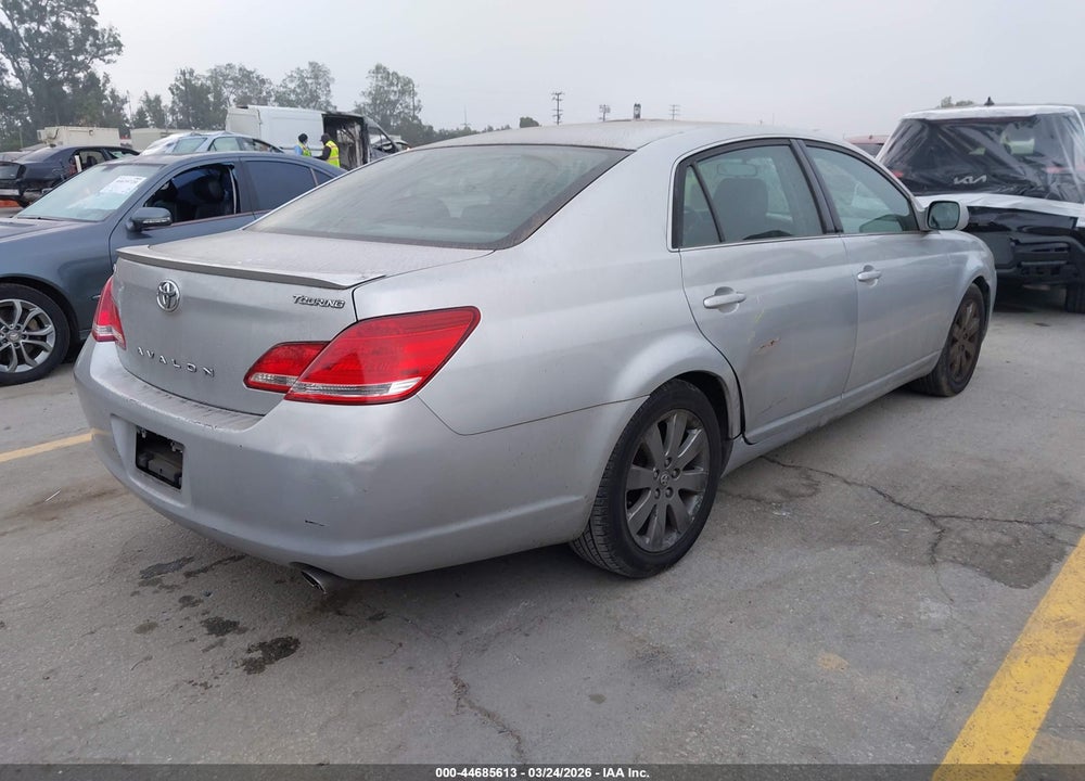 2005 TOYOTA AVALON TOURING VIN: 4T1BK36B75U038060