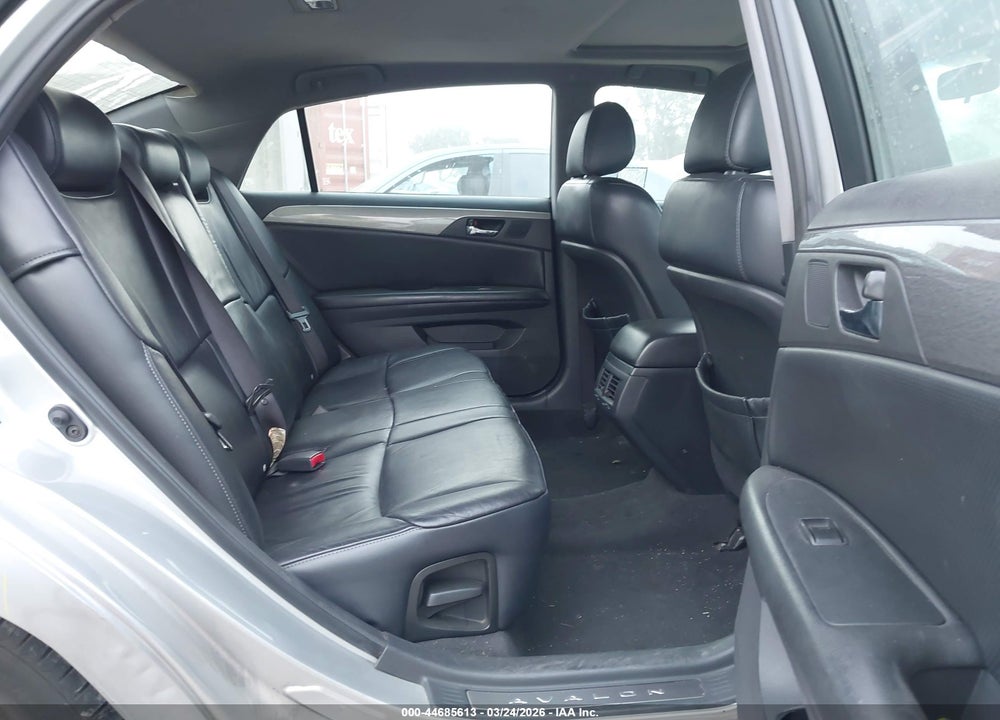 2005 TOYOTA AVALON TOURING VIN: 4T1BK36B75U038060