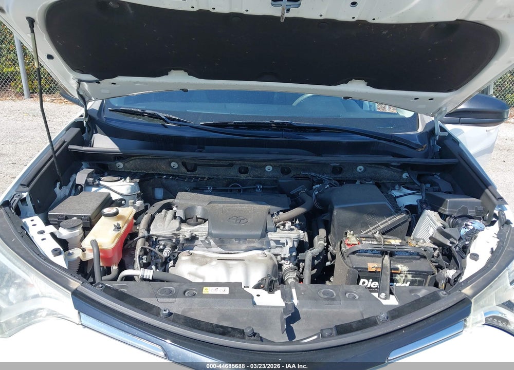 2018 TOYOTA RAV4 LE VIN: JTMZFREV1JJ183029