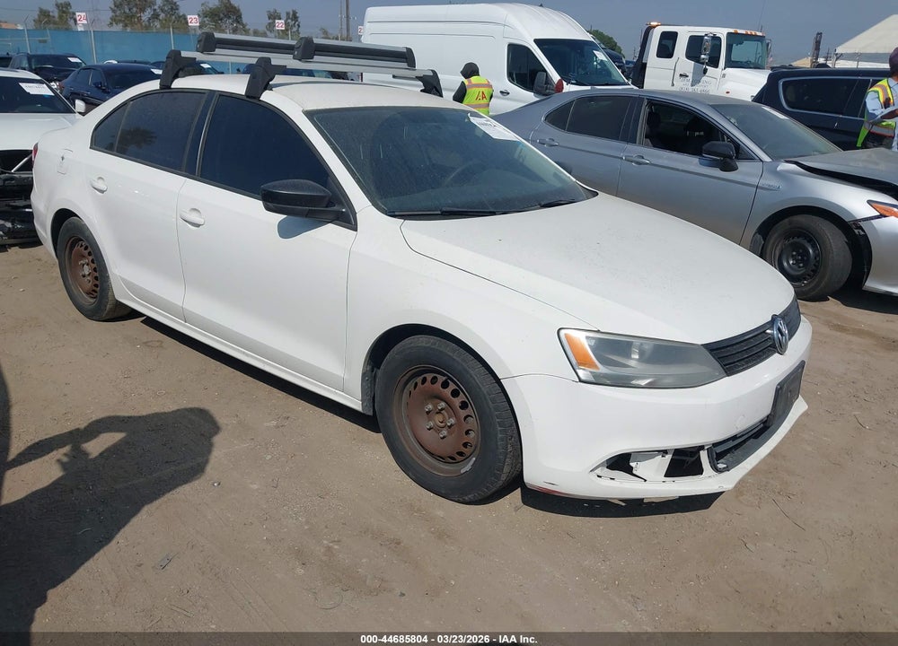 2014 VOLKSWAGEN JETTA 2.0L S VIN: 3VW2K7AJ2EM235732