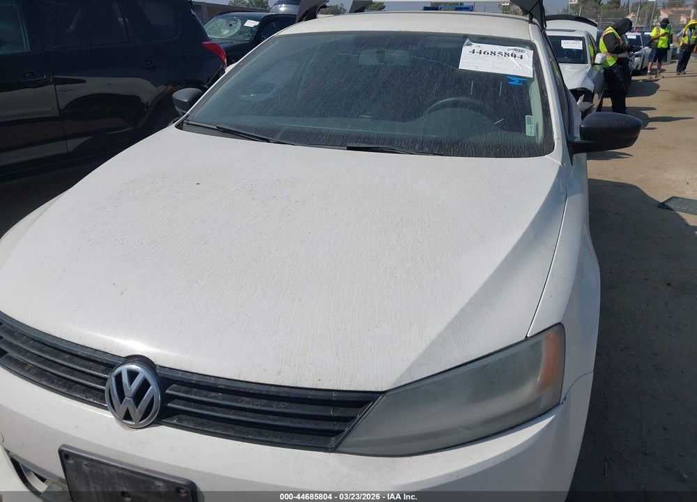 2014 VOLKSWAGEN JETTA 2.0L S VIN: 3VW2K7AJ2EM235732