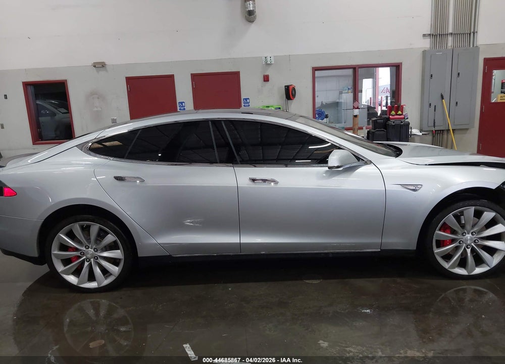2014 TESLA MODEL S P85 VIN: 5YJSA1H14EFP39311