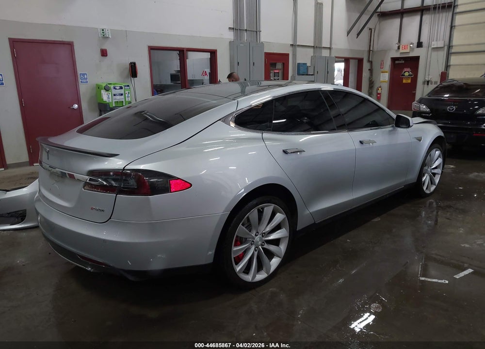 2014 TESLA MODEL S P85 VIN: 5YJSA1H14EFP39311