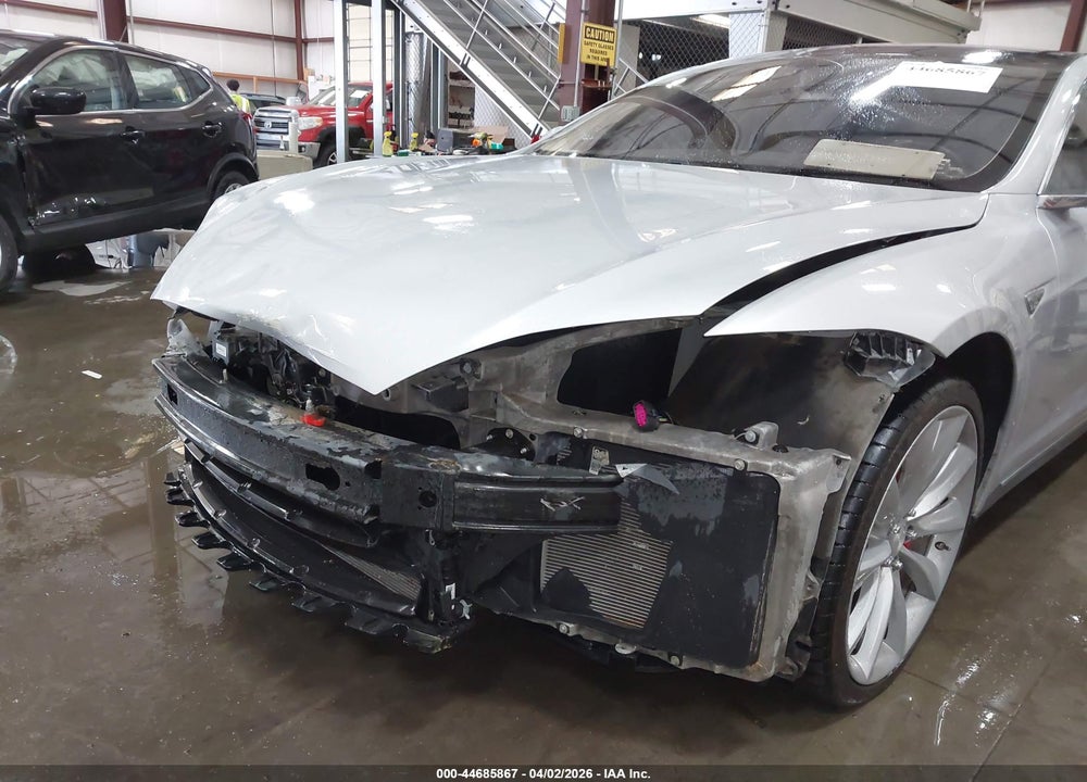2014 TESLA MODEL S P85 VIN: 5YJSA1H14EFP39311