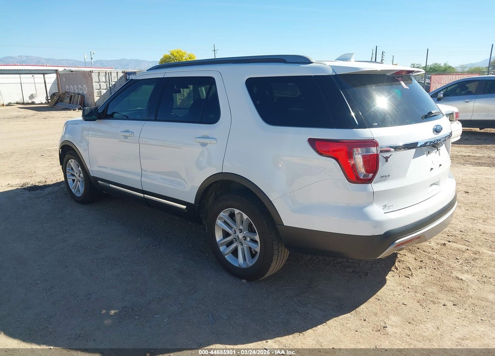 2017 FORD EXPLORER XLT VIN: 1FM5K7D88HGD40231