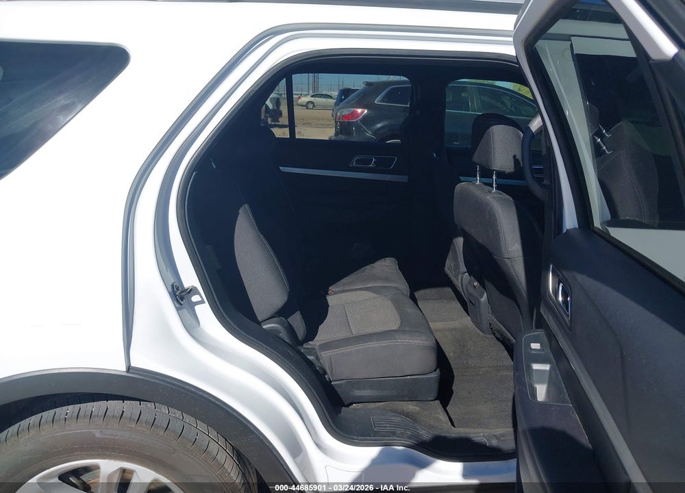 2017 FORD EXPLORER XLT VIN: 1FM5K7D88HGD40231