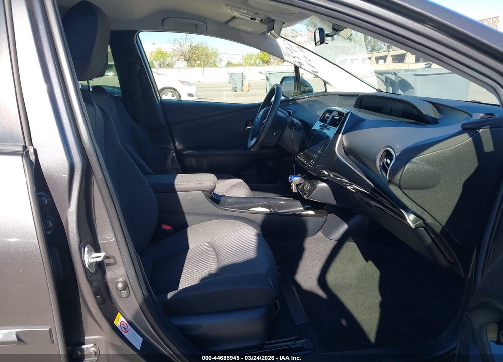 2016 TOYOTA PRIUS THREE VIN: JTDKARFU6G3508583