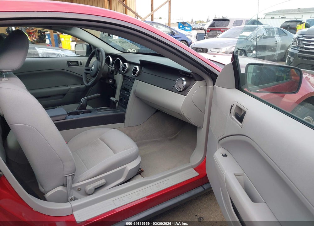 2005 FORD MUSTANG V6 DELUXE/V6 PREMIUM VIN: 1ZVFT80N555110335