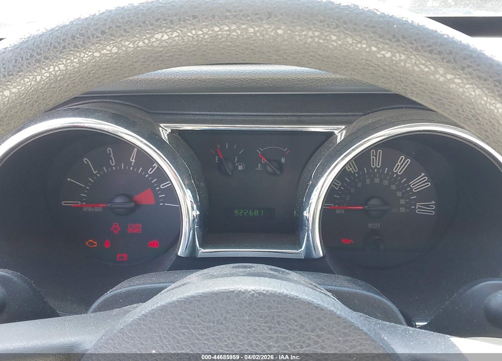 2005 FORD MUSTANG V6 DELUXE/V6 PREMIUM VIN: 1ZVFT80N555110335