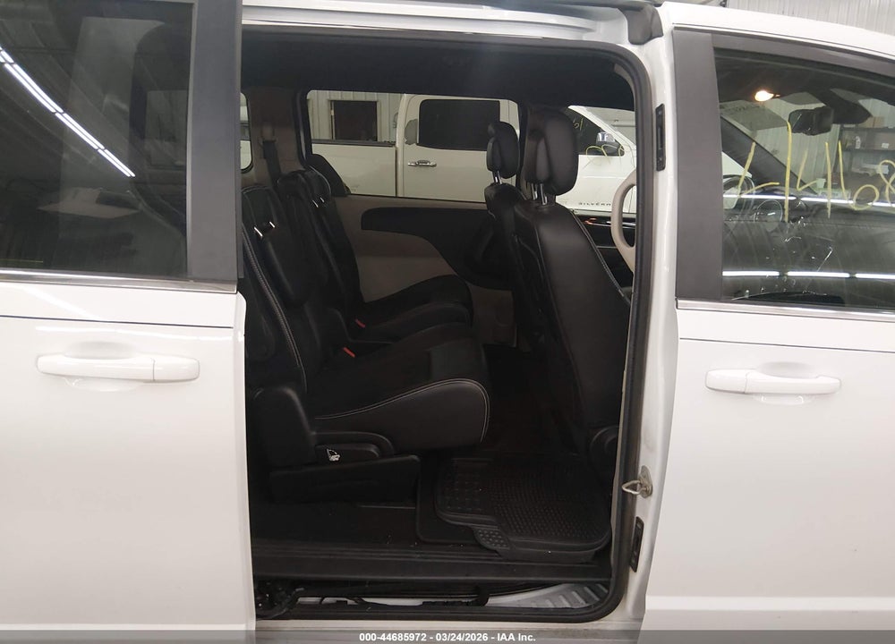 2019 DODGE GRAND CARAVAN SXT VIN: 2C4RDGCGXKR621588
