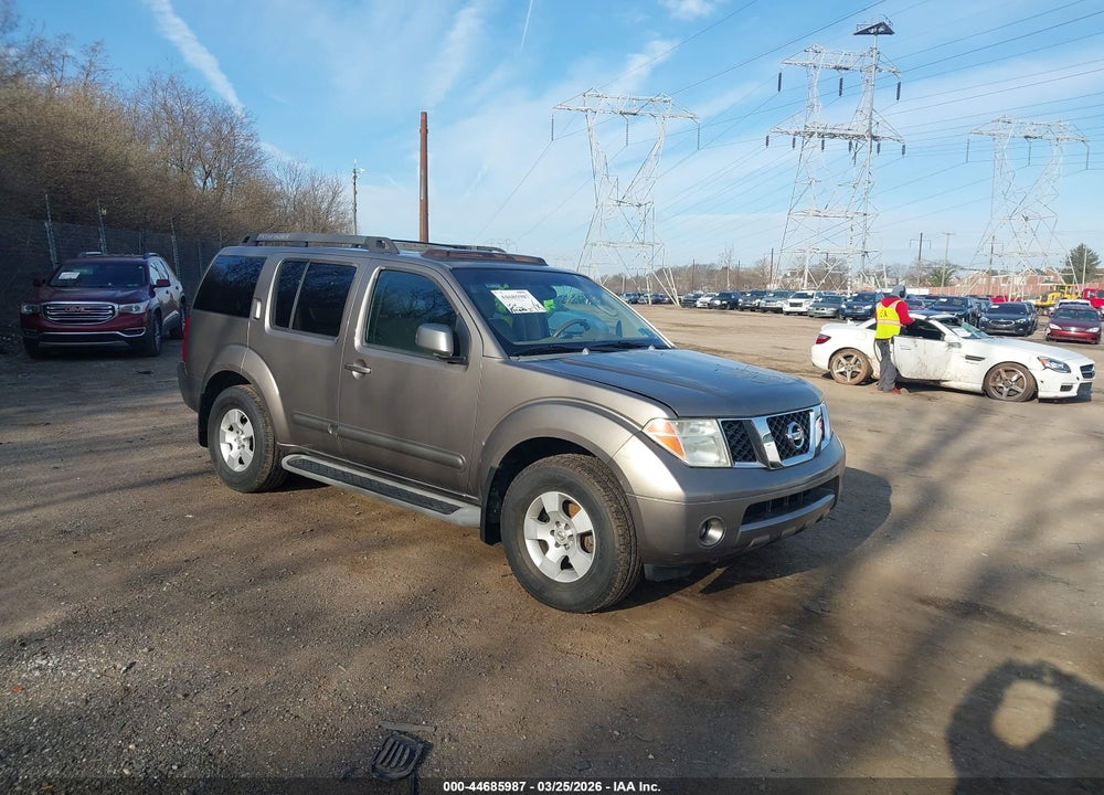 2005 NISSAN PATHFINDER SE VIN: 5N1AR18W55C771418