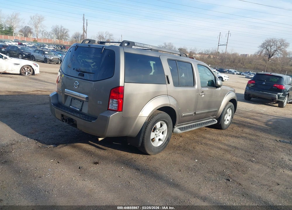 2005 NISSAN PATHFINDER SE VIN: 5N1AR18W55C771418