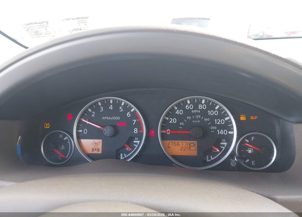 2005 NISSAN PATHFINDER SE VIN: 5N1AR18W55C771418