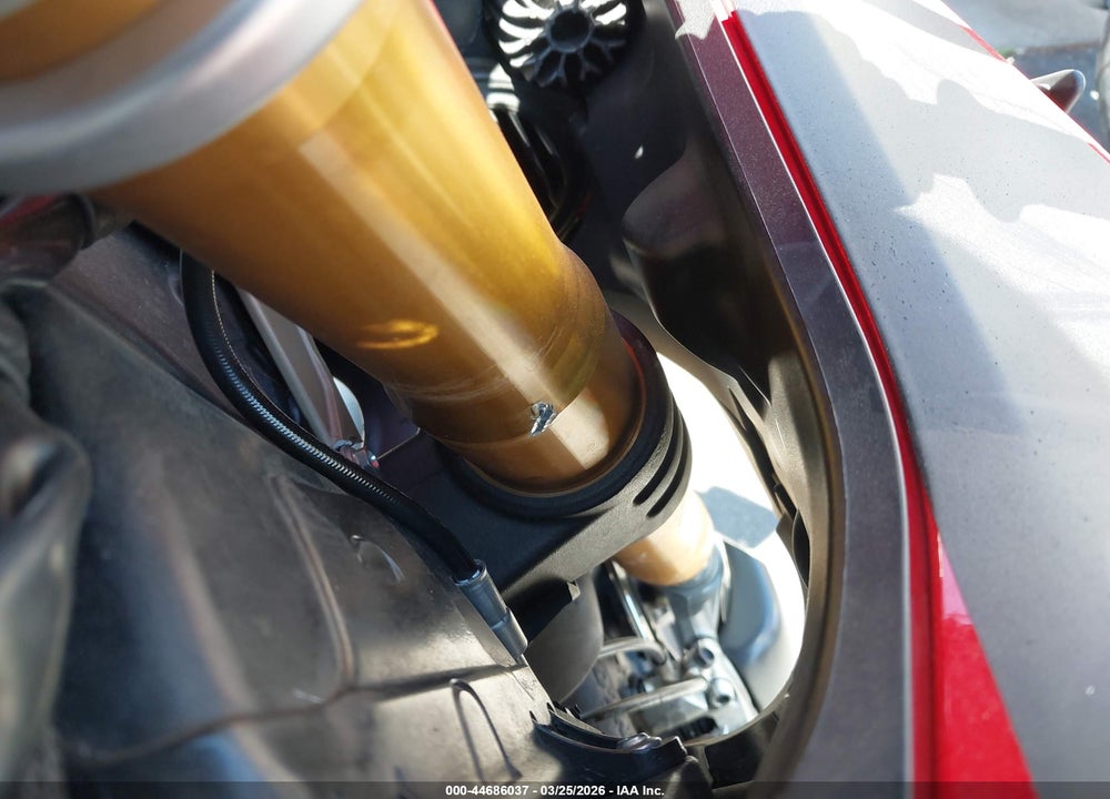 2020 DUCATI PANIGALE V4/V4S/V4S SPECIALE VIN: ZDMDAGNW0LB012148